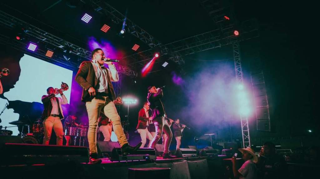 ¿A qué hora será ‘el grito’ con ‘Los Recoditos’?