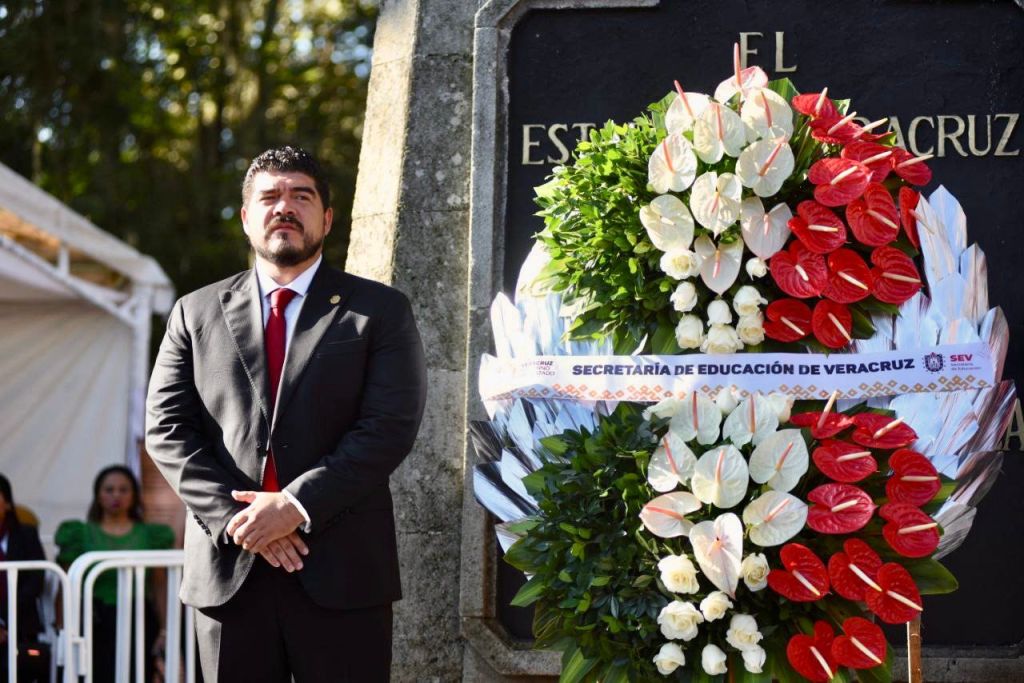 Secretario de Educación anuncia escuela de Medicina para&nbsp;Huatusco