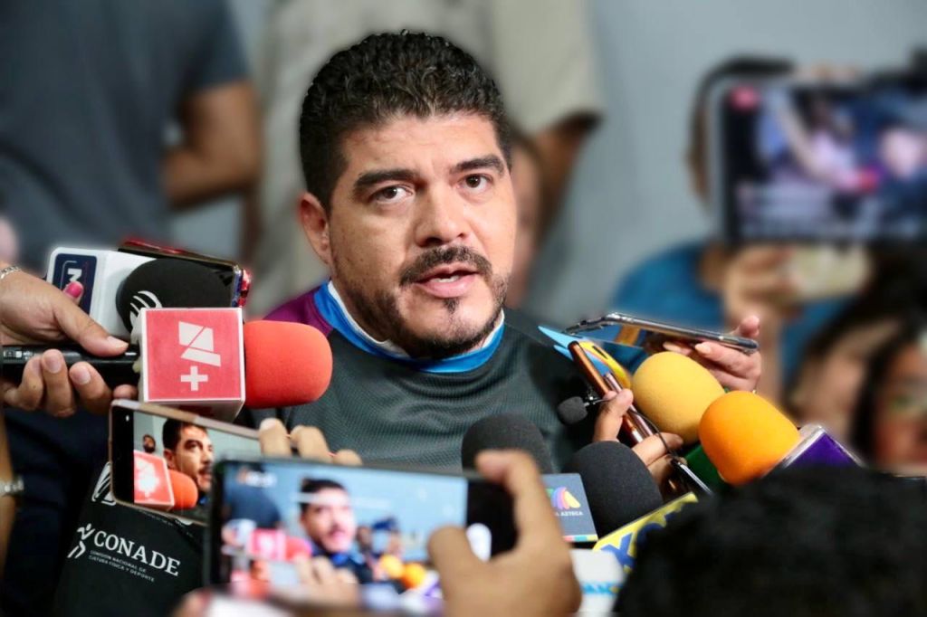 Zenyazen afirma que resultados lo respaldan para llegar al&nbsp;Senado