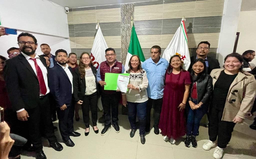 Rocío Nahle realiza registro simbólico ante CDE de&nbsp;Morena