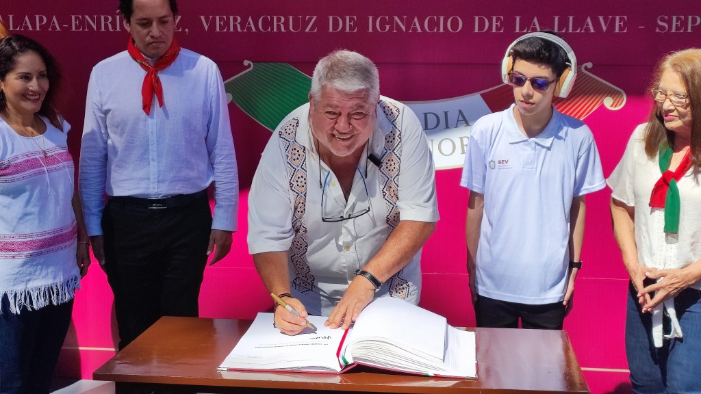 Huerta dice ‘no tener empacho’, pero hace inminente su registro como aspirante a&nbsp;gobernador