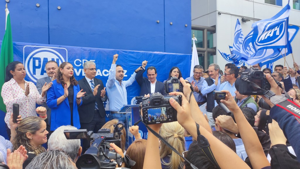 ‘Pepe’ Yunes se registra ante el PAN y concreta coalición con la que buscará gobernar&nbsp;Veracruz