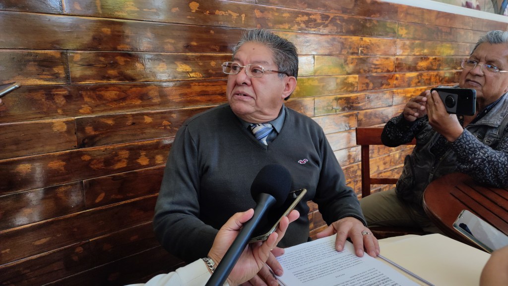 Mujer es defraudada por pseudo empresa de bienes raíces y notario de&nbsp;Ayahualulco