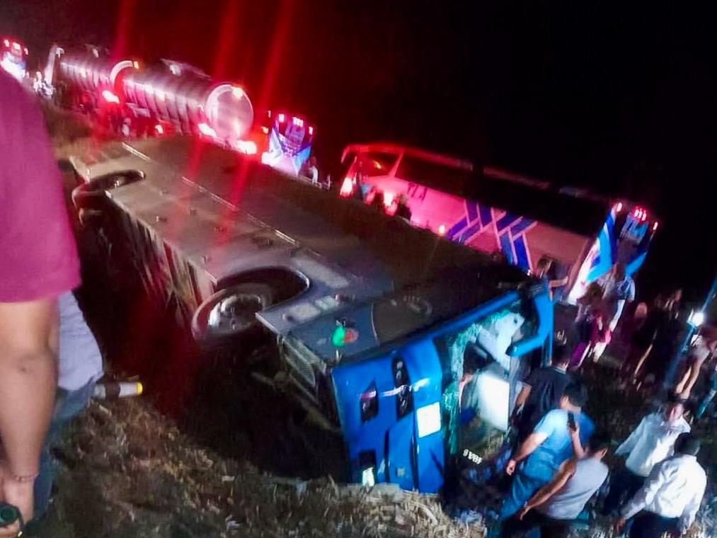Se accidentan en carretera La Tinaja; iban a cierre de campaña de&nbsp;Sheinbaum