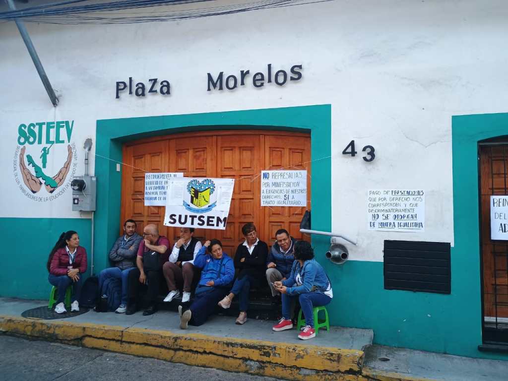 Toman oficinas del SSTEEV por despidos injustificados y&nbsp;hostigamiento