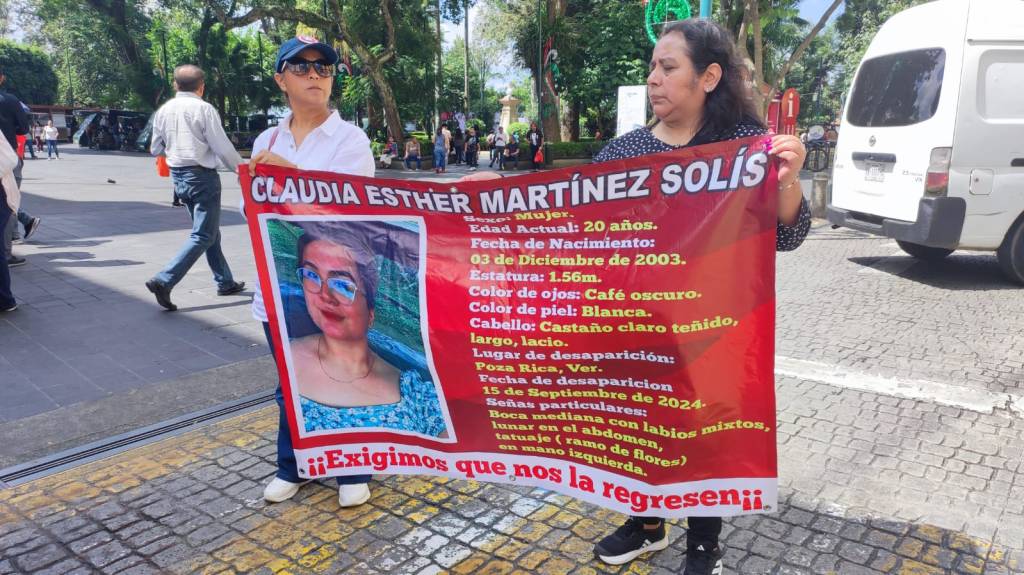 Acusan a FGE de minimizar desaparición de pareja en Poza&nbsp;Rica