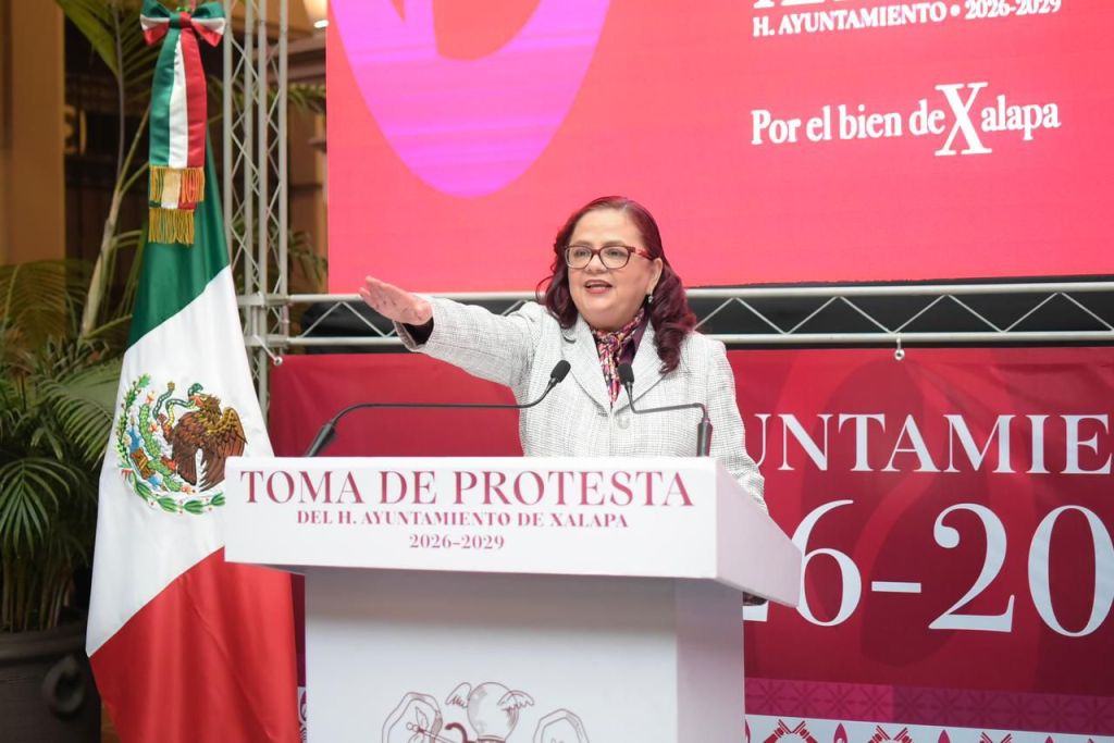 Daniela Griego rinde protesta y ya es presidenta municipal de&nbsp;Xalapa